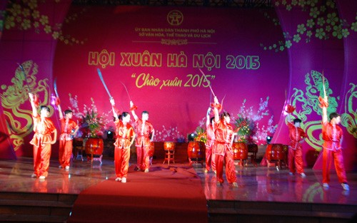 2015 Hanoi Spring Fair opens - ảnh 1